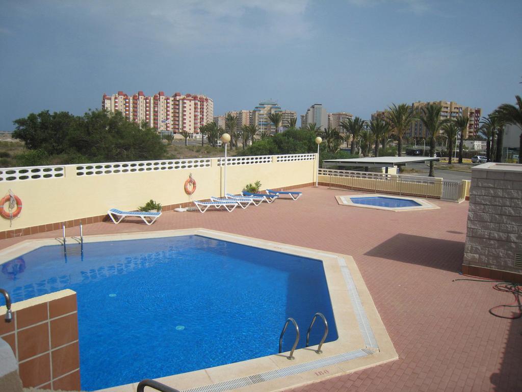 Apartamentos Turisticos Puerto Tomas Maestre Ла-Манга-дель-Мар-Менор Номер фото
