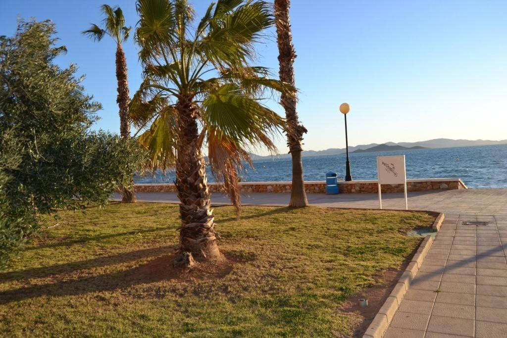 Apartamentos Turisticos Puerto Tomas Maestre Ла-Манга-дель-Мар-Менор Екстер'єр фото
