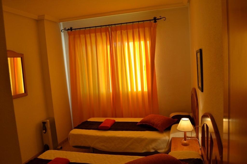Apartamentos Turisticos Puerto Tomas Maestre Ла-Манга-дель-Мар-Менор Номер фото