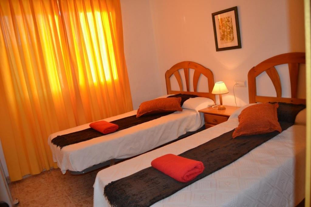 Apartamentos Turisticos Puerto Tomas Maestre Ла-Манга-дель-Мар-Менор Номер фото