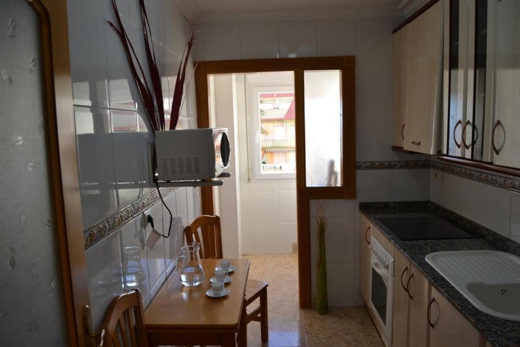 Apartamentos Turisticos Puerto Tomas Maestre Ла-Манга-дель-Мар-Менор Номер фото