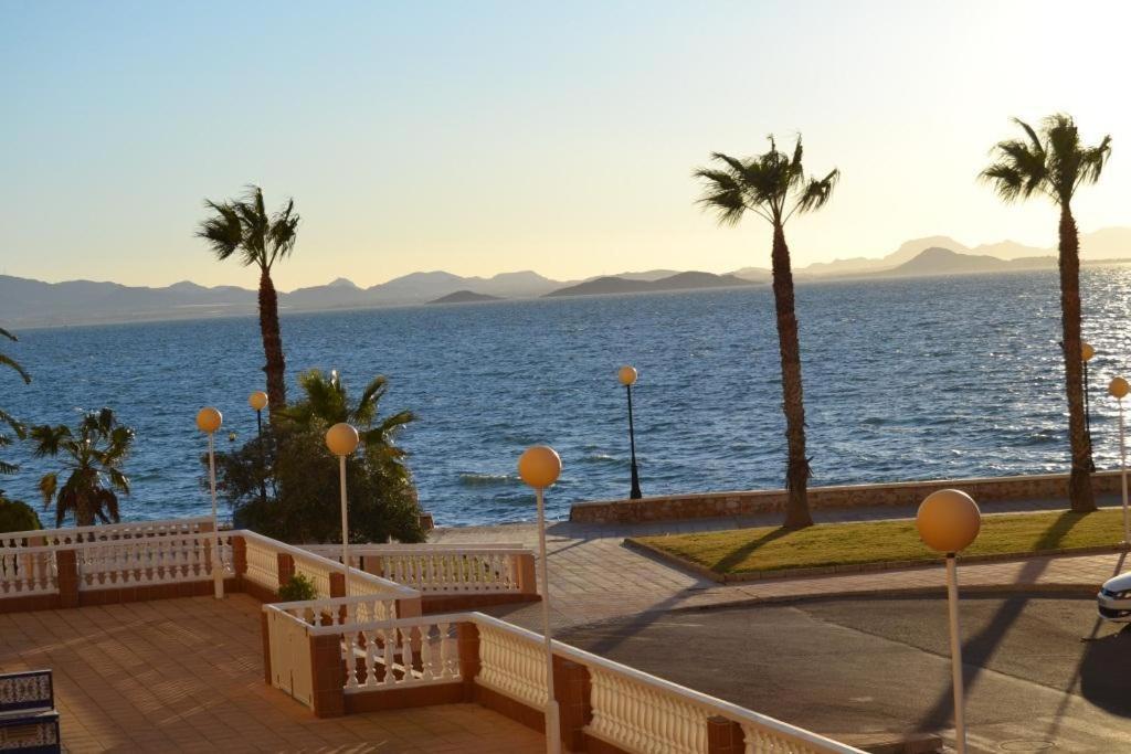 Apartamentos Turisticos Puerto Tomas Maestre Ла-Манга-дель-Мар-Менор Екстер'єр фото