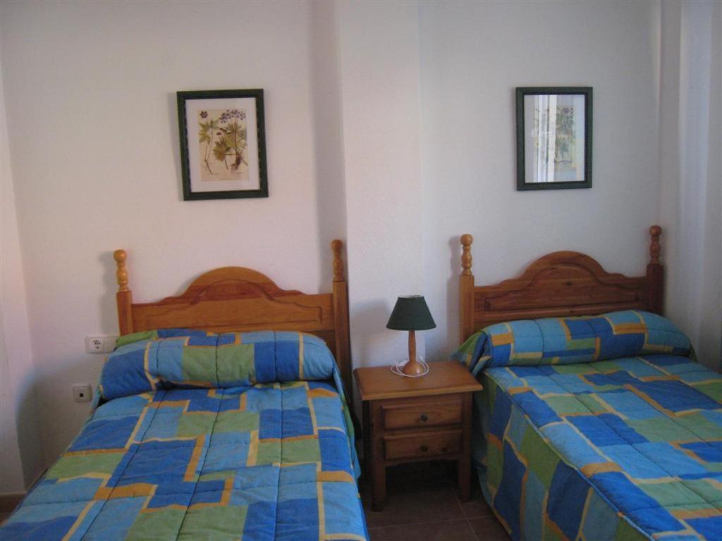 Apartamentos Turisticos Puerto Tomas Maestre Ла-Манга-дель-Мар-Менор Екстер'єр фото